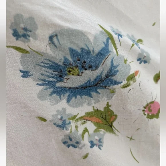Free People 16x18 floral embroidered scarf - Picture 3 of 3